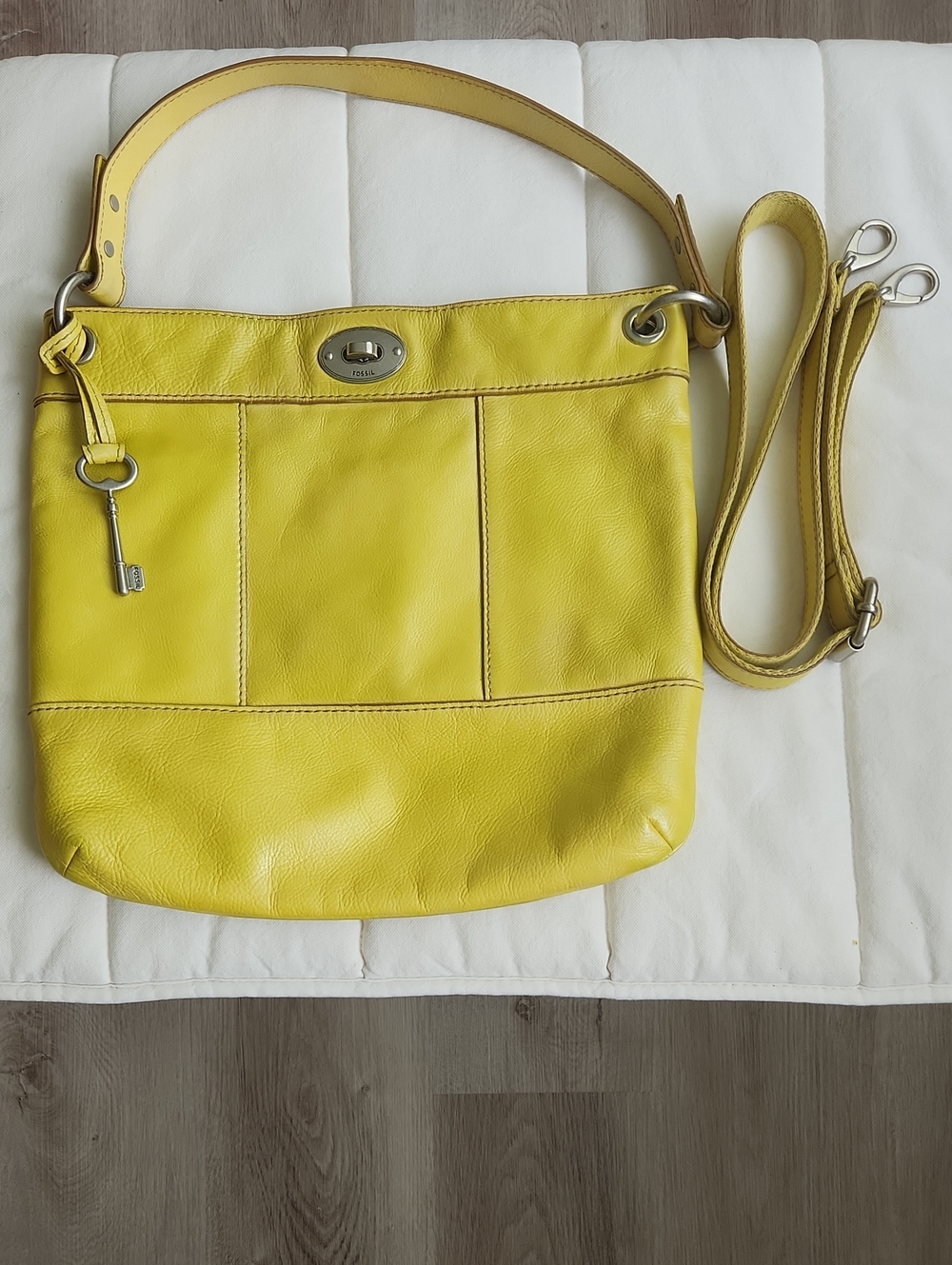 FOSSIL Vintage MARLOW Lemon Leather Crossbody bag